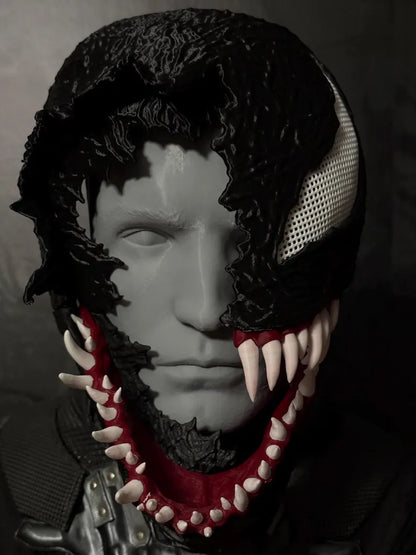 Venom Metamorphosis Mask – Begin Your Transformation